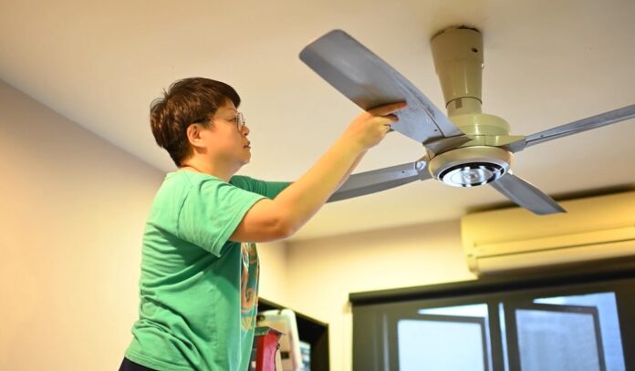 Ceiling Fan Light fixing