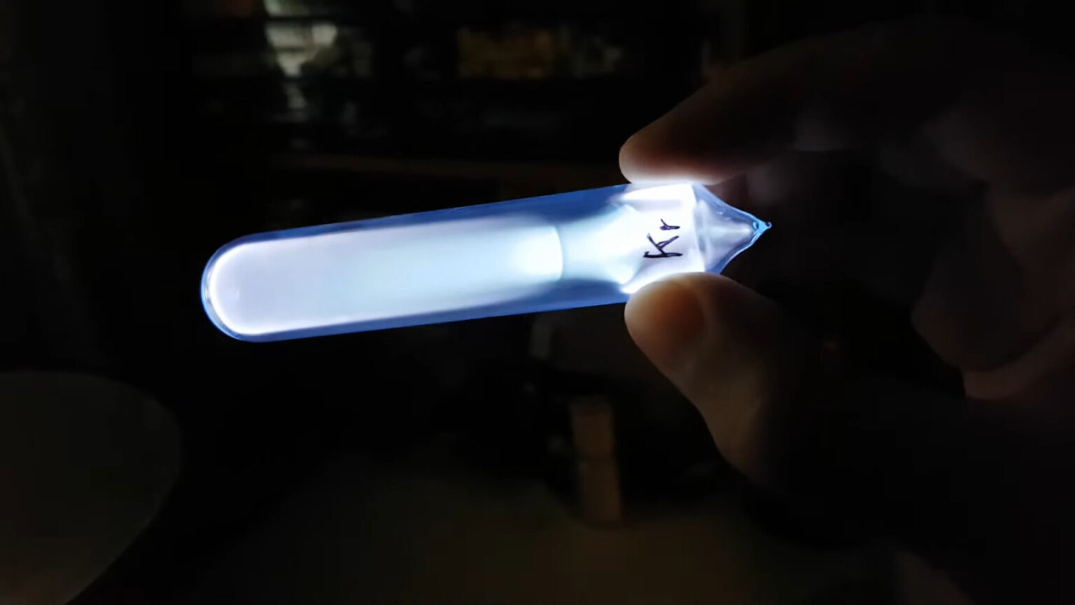 5 Different Types of Gases Used in Bulbs 2024 From Neon to Halogen